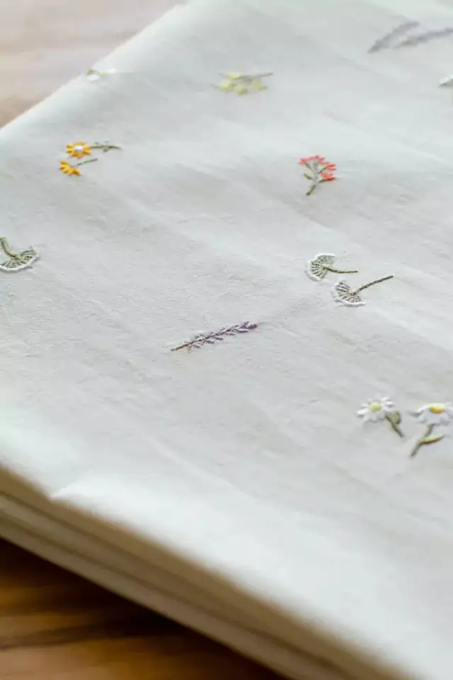 Servilletas y Mantelería — Decoración / Marroquinería